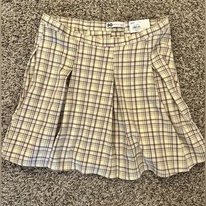 Tan & Cream Plaid Pleated Mini Skirt; Size 9 / Women’s Size Medium